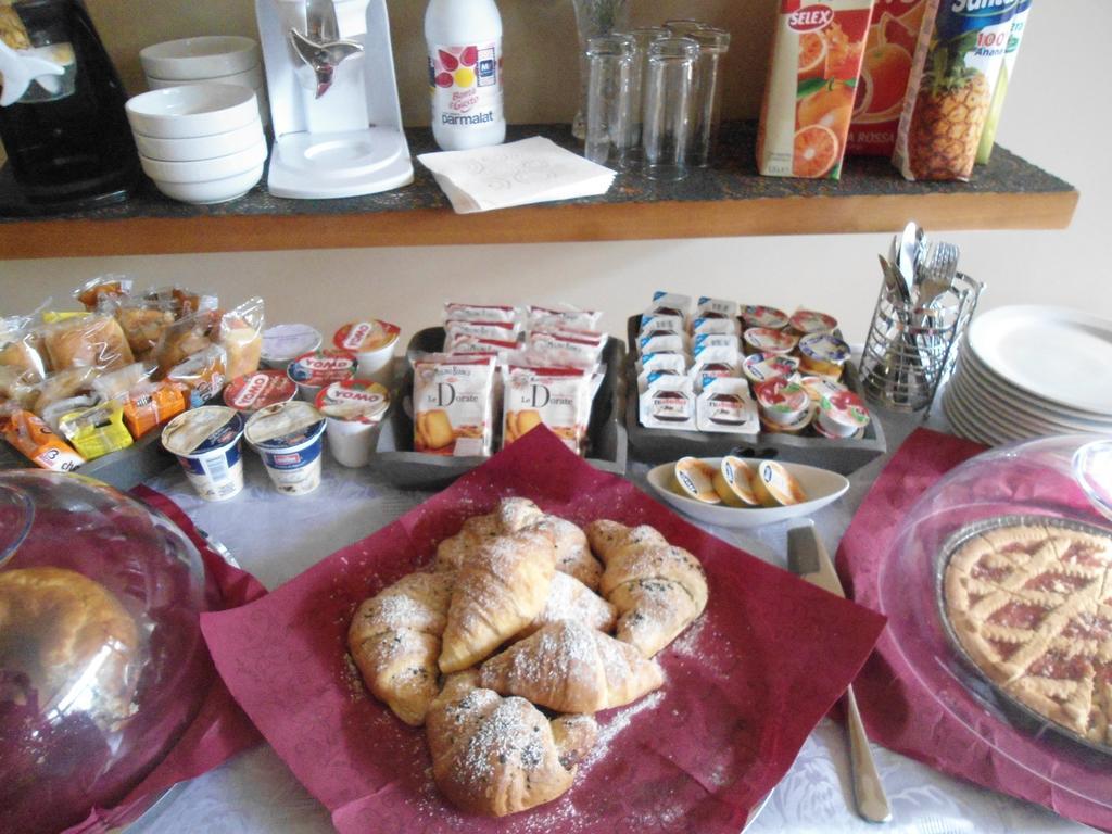 Aida Charming Bed & Breakfast 2*