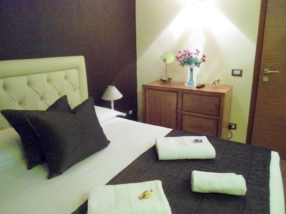 Aida Charming Bed & Breakfast 2*