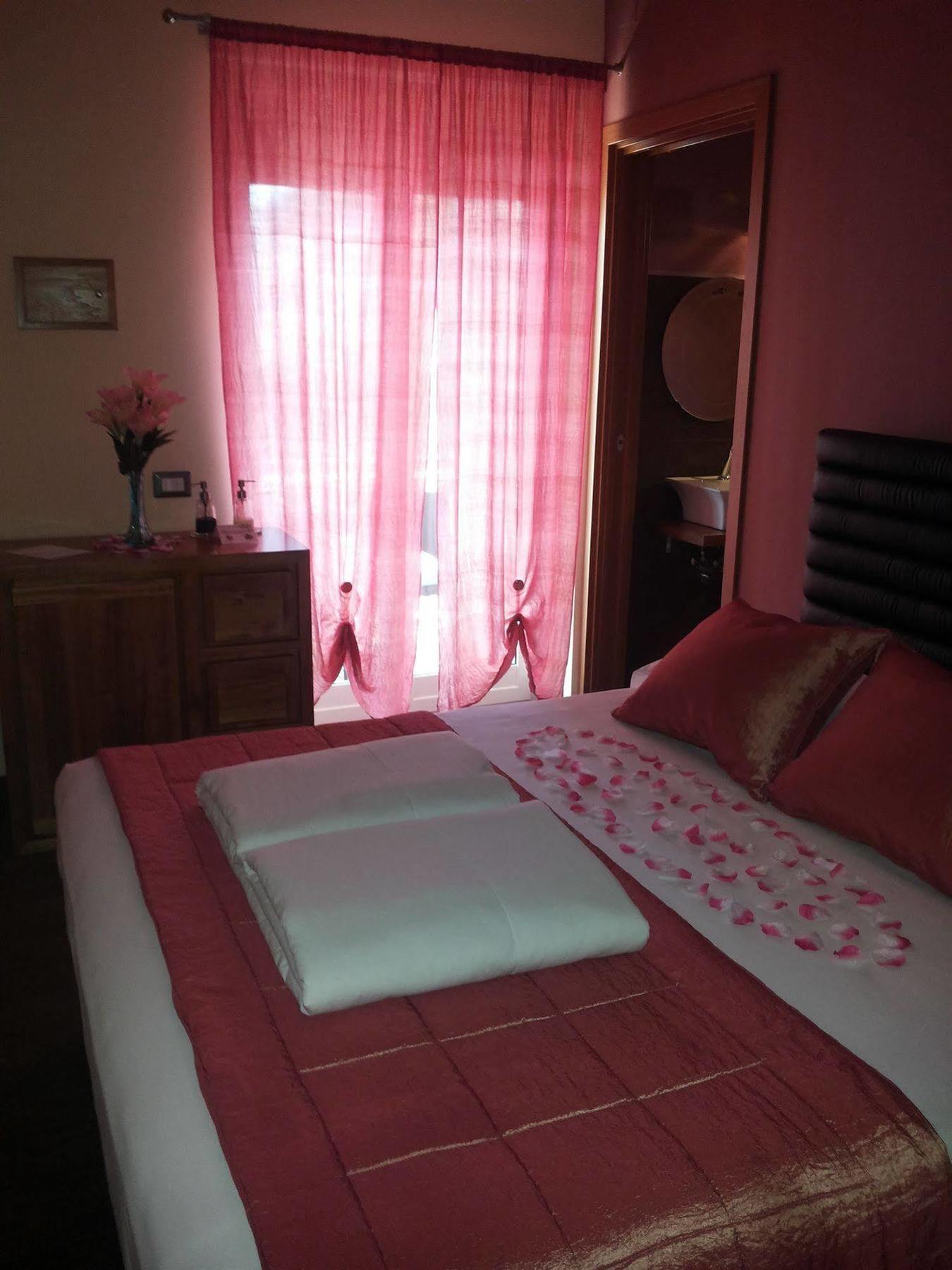 Aida Charming Bed & Breakfast 2*